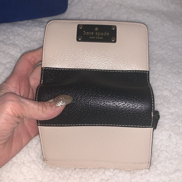 Kate Spade wallet new without tags - Picture 6 of 6